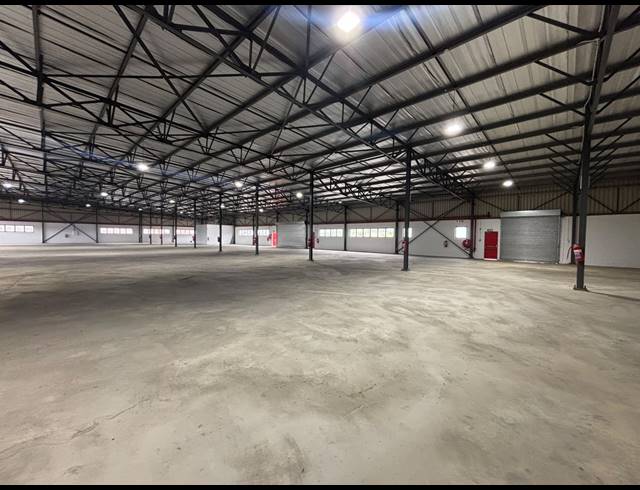 5,000M² WAREHOUSE FOR SALE IN STANGER CENTRAL